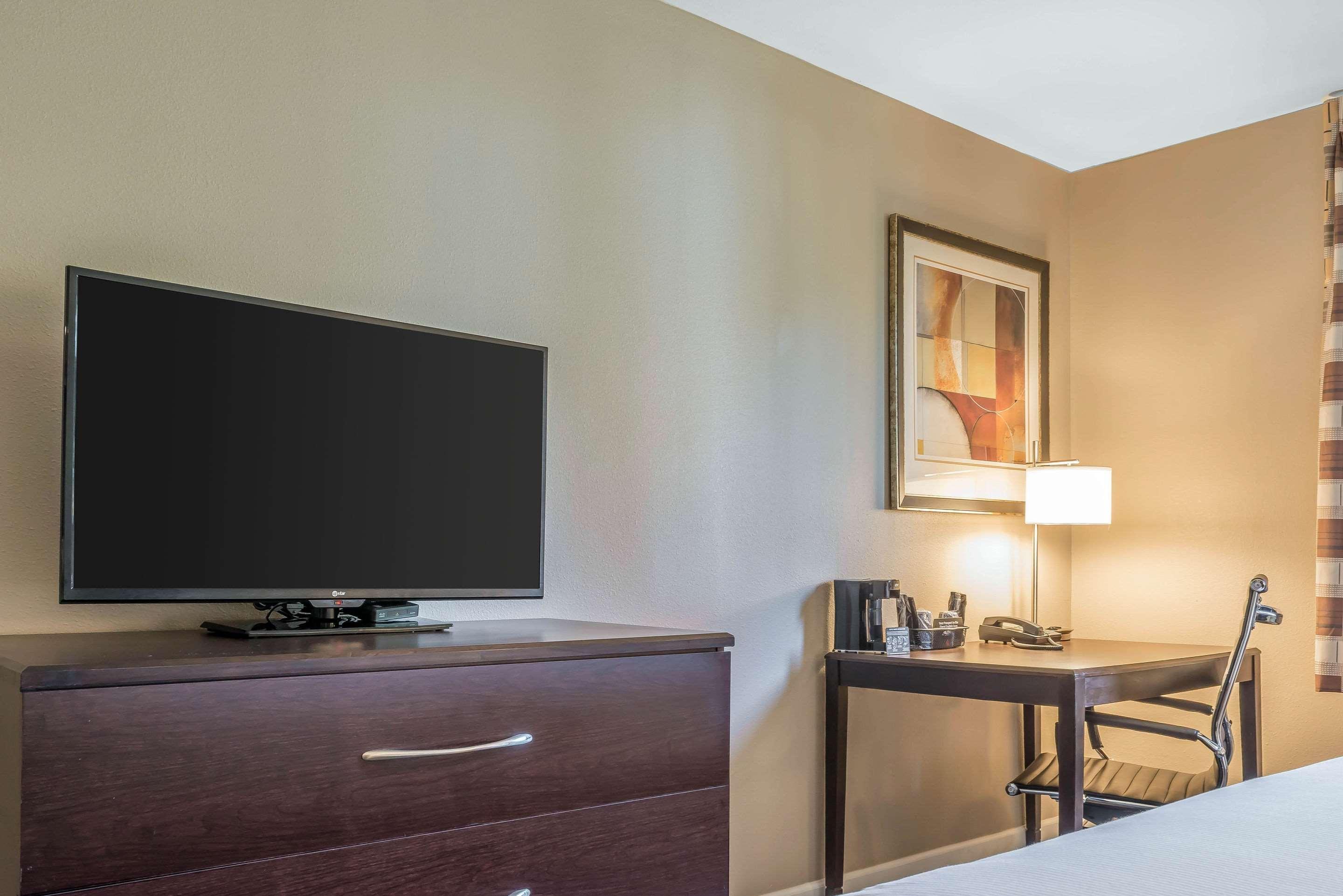 Clarion Inn Belle Vernon Zewnętrze zdjęcie