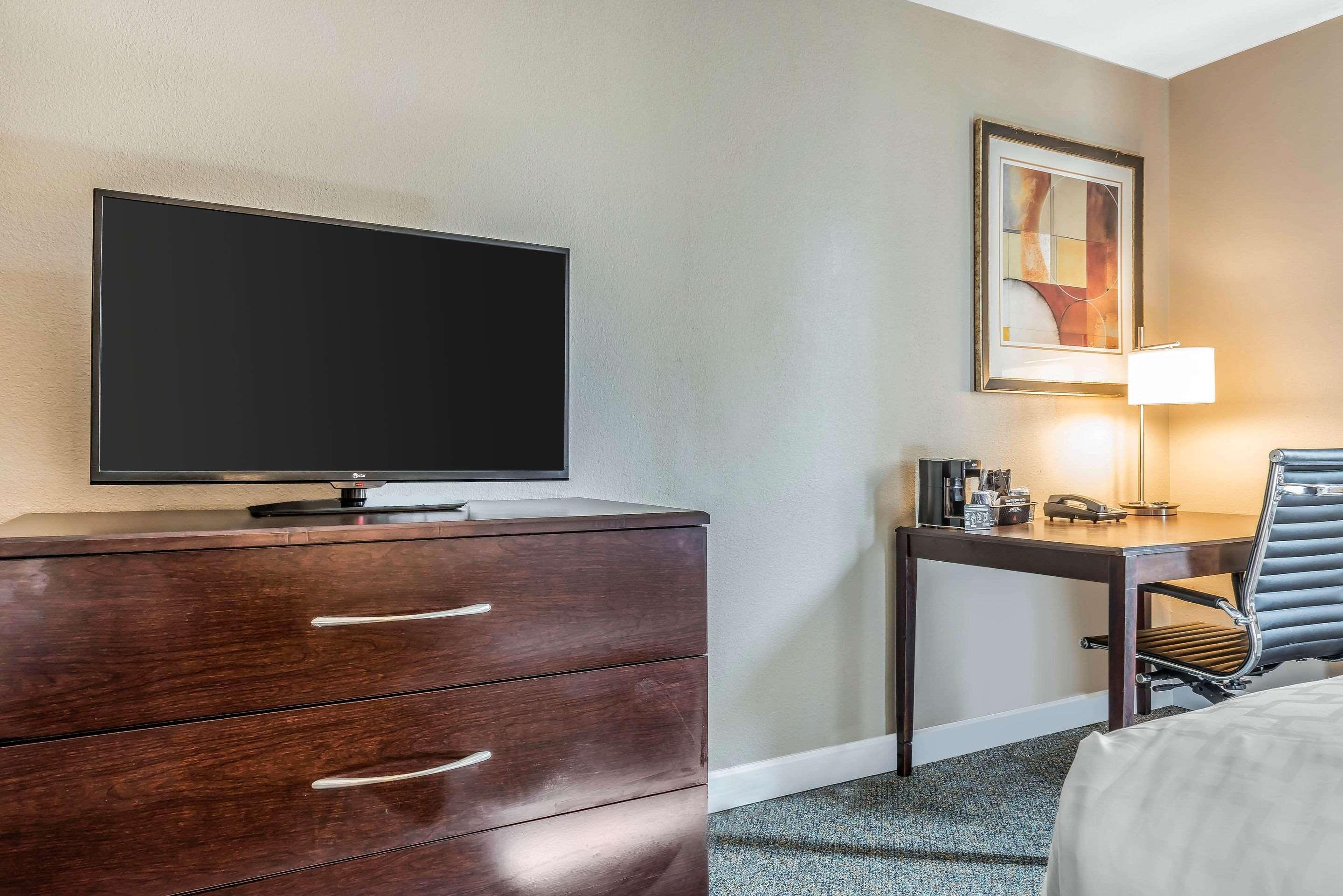 Clarion Inn Belle Vernon Zewnętrze zdjęcie