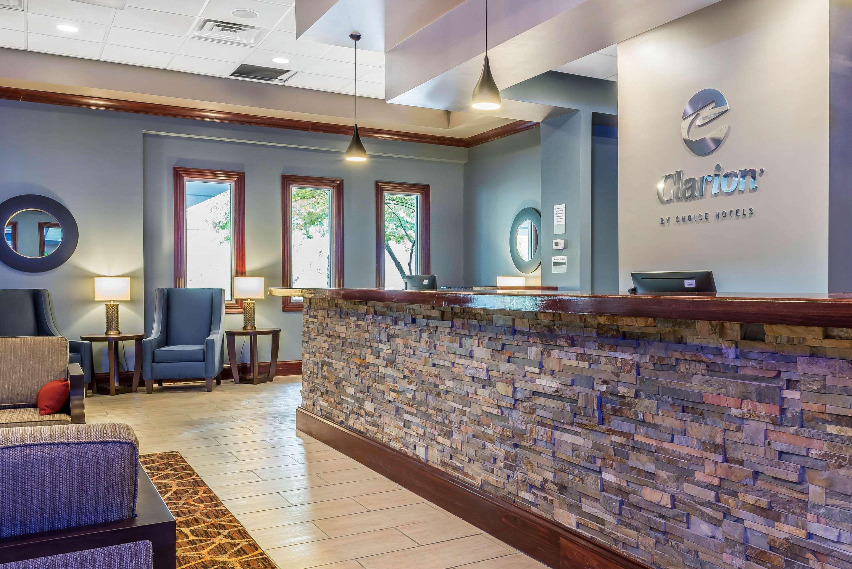 Clarion Inn Belle Vernon Zewnętrze zdjęcie